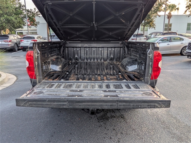 2017 Toyota Tundra SR5