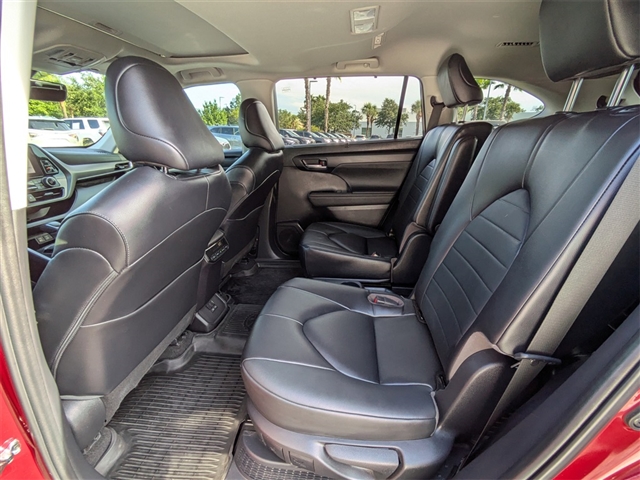 2023 Toyota Highlander Hybrid XLE