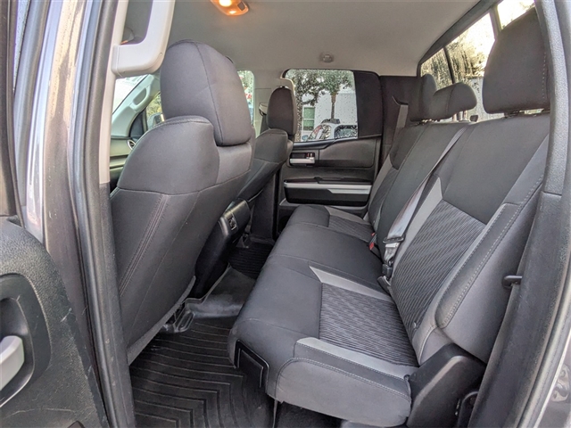 2017 Toyota Tundra SR5