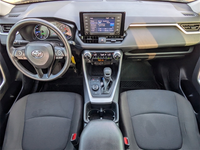 2022 Toyota RAV4 Hybrid LE
