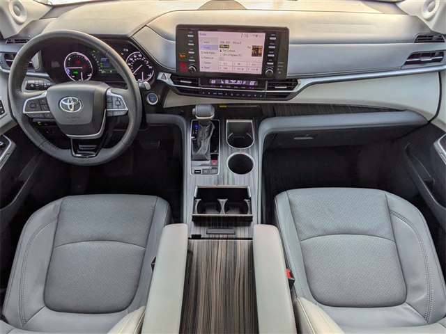 2022 Toyota Sienna Limited 7-Passenger