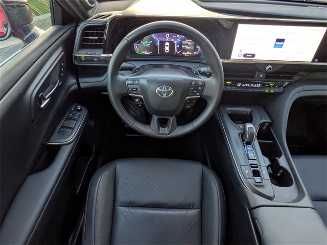 2023 Toyota Crown Platinum