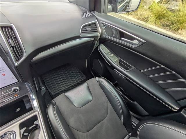 2023 Ford Edge ST