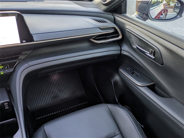 2023 Toyota Crown Platinum