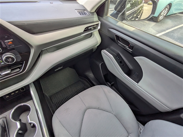 2021 Toyota Highlander L