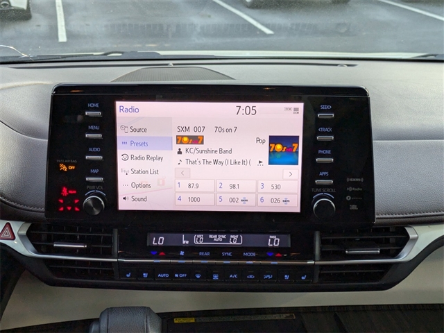 2021 Toyota Sienna Platinum 7-Passenger