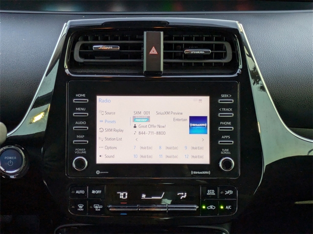 2022 Toyota Prius LE