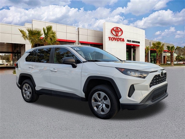 2022 Toyota RAV4 LE