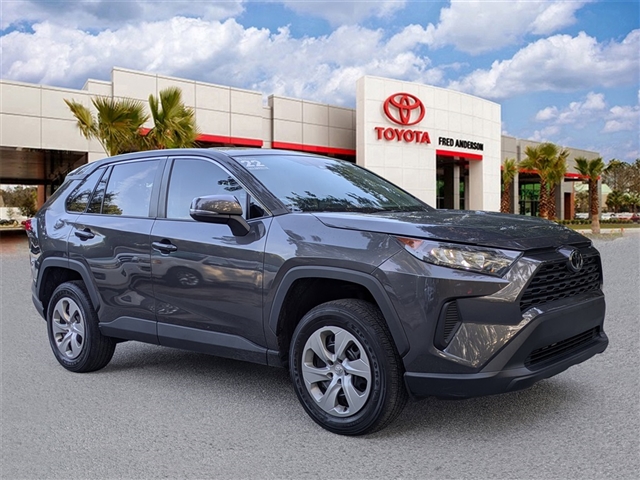 2022 Toyota RAV4 LE