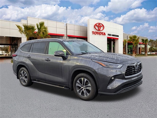 2024 Toyota Highlander XLE