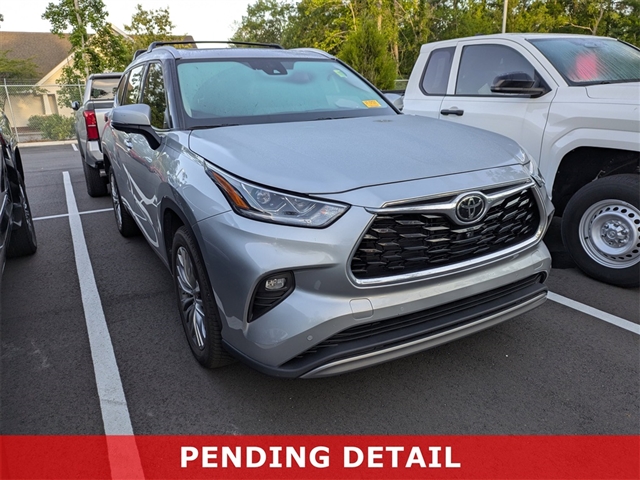 2023 Toyota Highlander Platinum