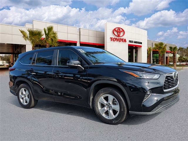 2023 Toyota Highlander LE