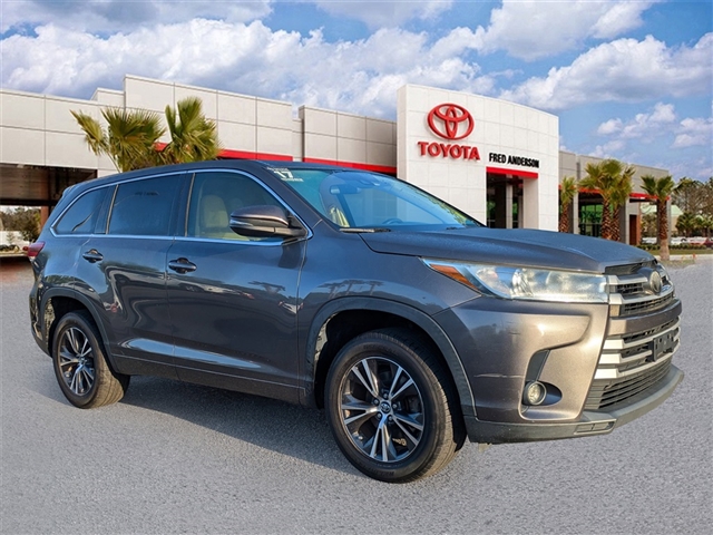 2017 Toyota Highlander LE