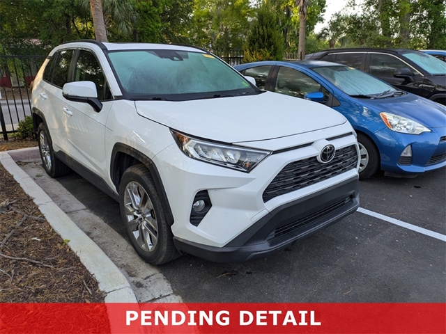 2020 Toyota RAV4 XLE Premium