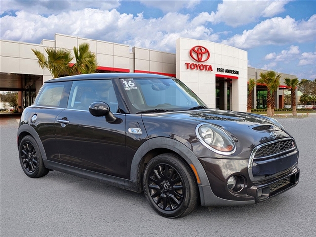2016 MINI Hardtop 2 Door Cooper S