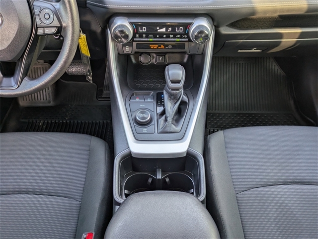 2022 Toyota RAV4 Hybrid LE