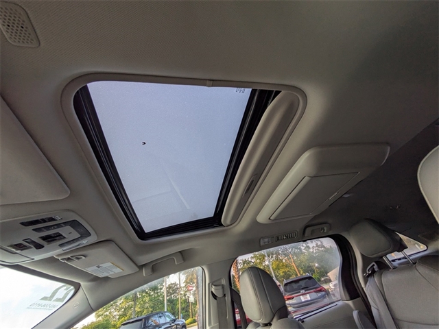 2022 Toyota Sienna Limited 7-Passenger