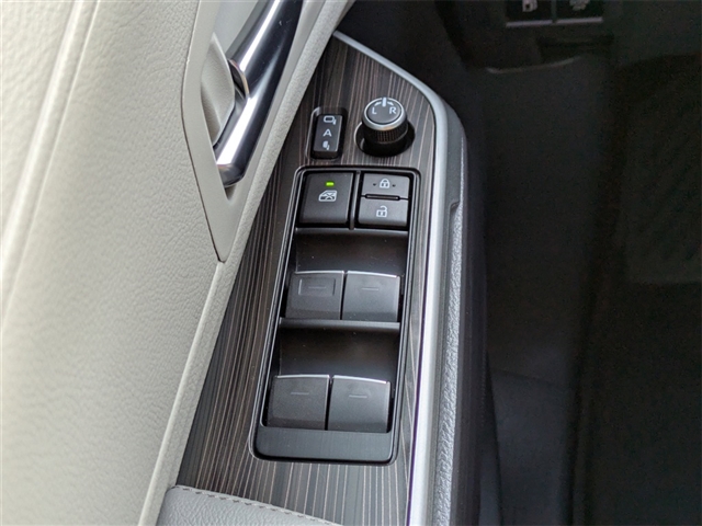 2022 Toyota Sienna Limited 7-Passenger