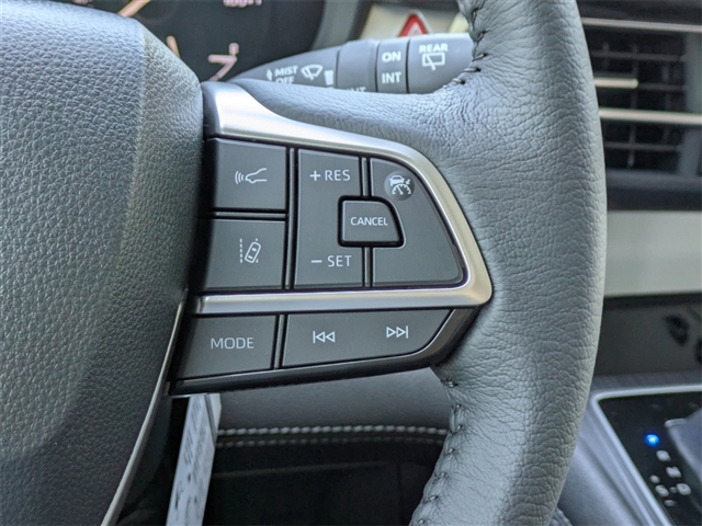 2025 Toyota Sienna XLE 7-Passenger