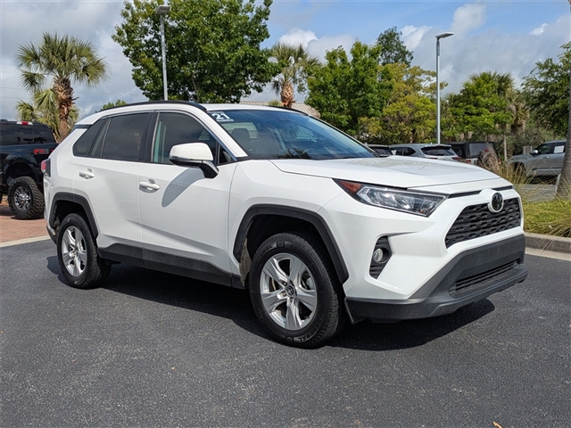 2021 Toyota RAV4 XLE