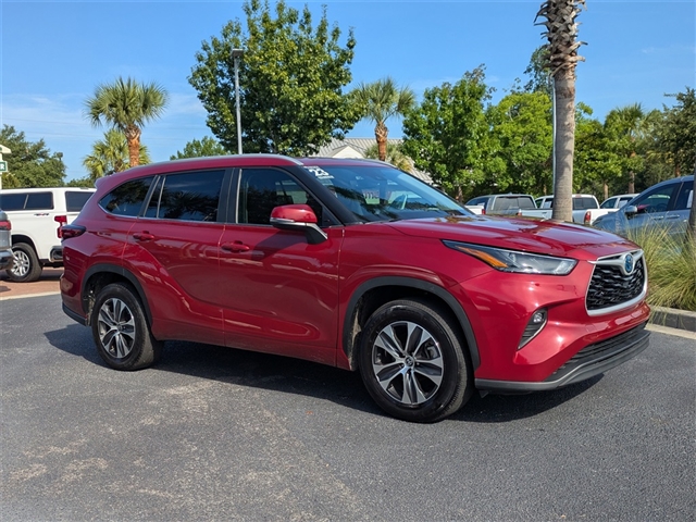 2023 Toyota Highlander Hybrid XLE