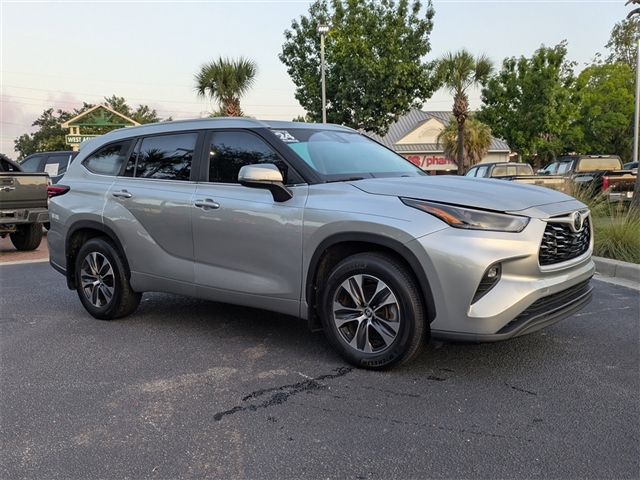2024 Toyota Highlander XLE