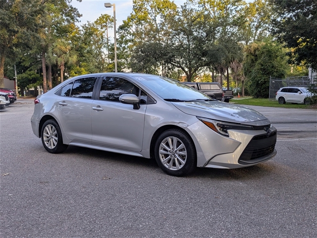 2023 Toyota Corolla Hybrid XLE