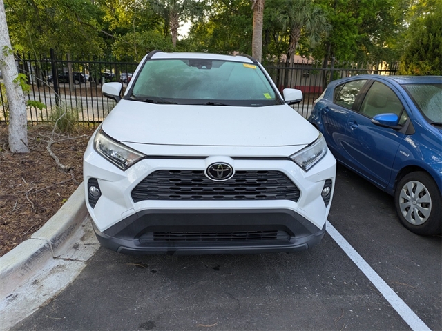 2020 Toyota RAV4 XLE Premium