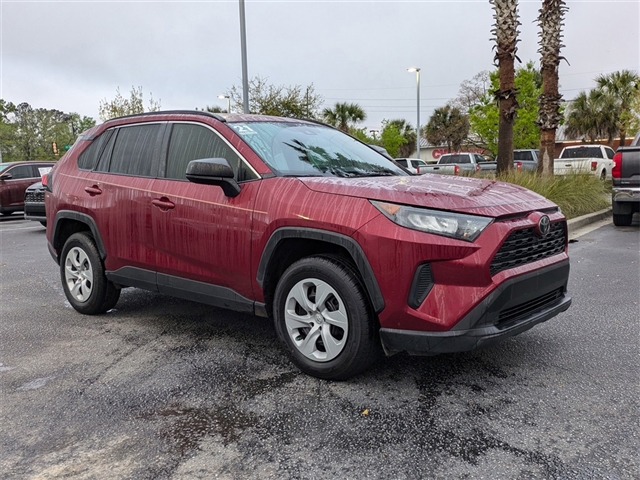 2021 Toyota RAV4 LE