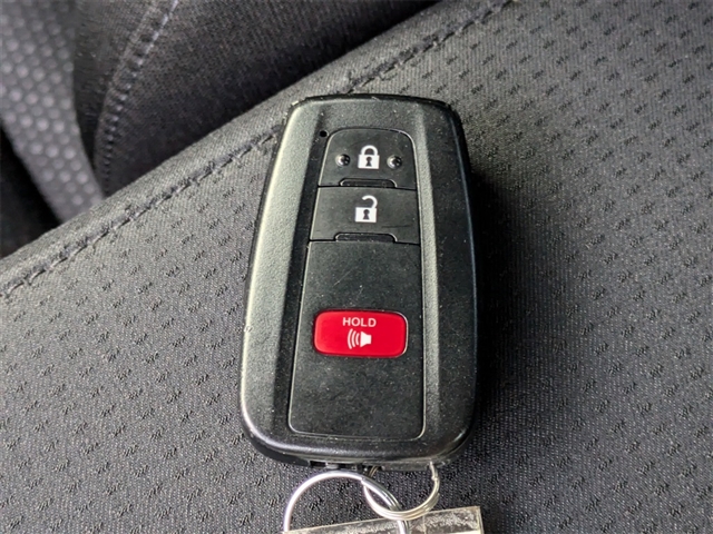 2022 Toyota Prius LE