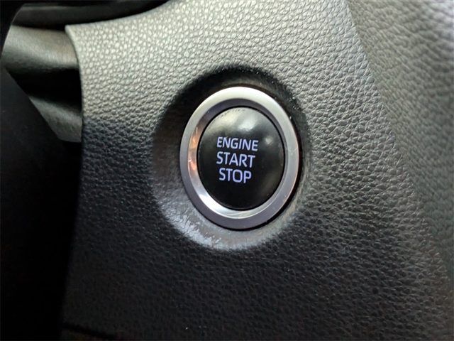 2022 Toyota Corolla Hatchback SE