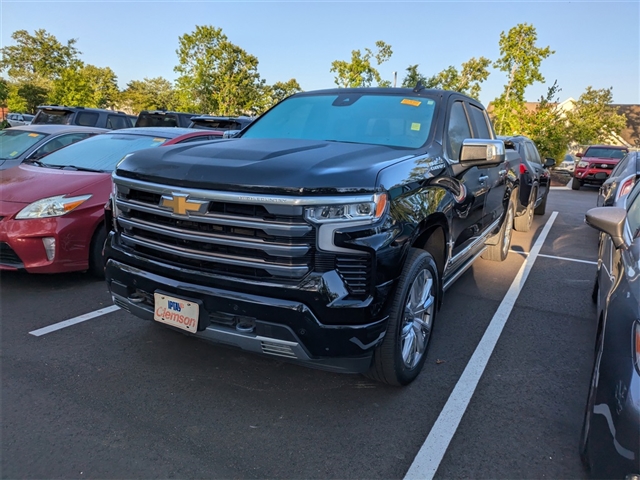 2022 Chevrolet Silverado 1500 High Country