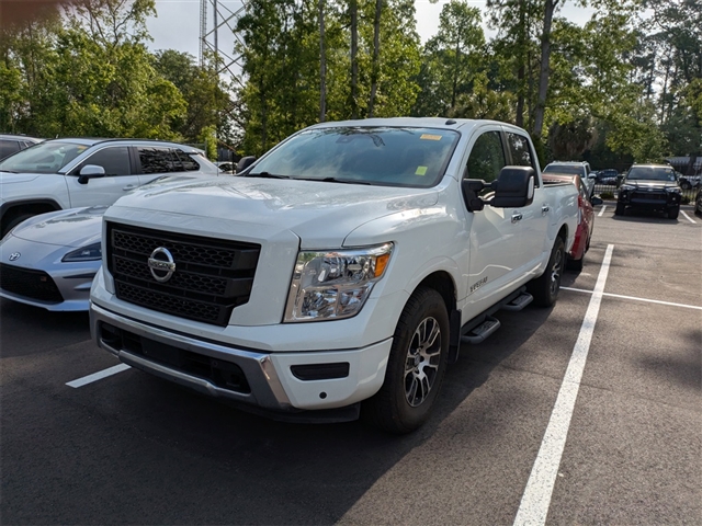 2021 Nissan Titan SV