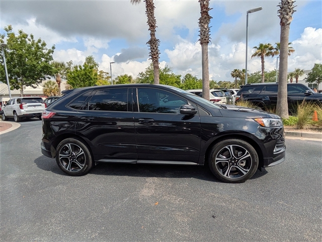 2023 Ford Edge ST