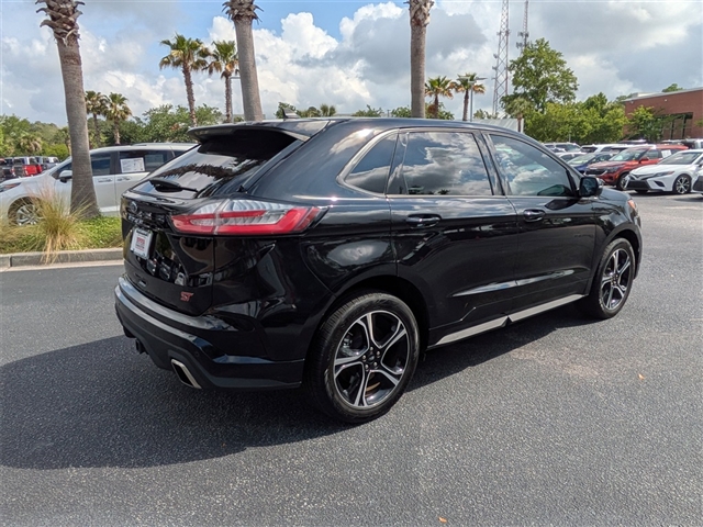 2023 Ford Edge ST