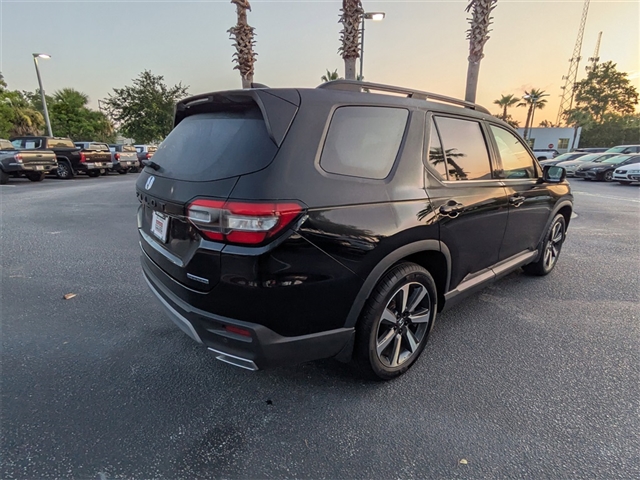2024 Honda Pilot Touring