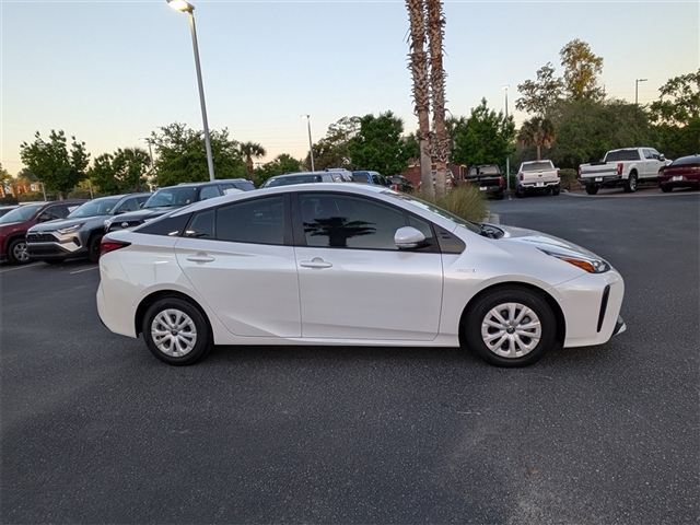 2022 Toyota Prius LE