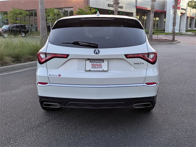 2023 Acura MDX 
