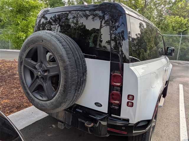 2023 Land Rover Defender 90 X-Dynamic SE