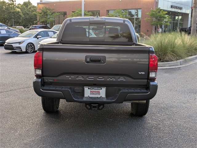 2022 Toyota Tacoma SR5 V6