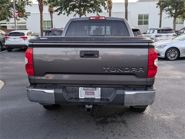 2017 Toyota Tundra SR5