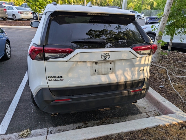 2020 Toyota RAV4 XLE Premium