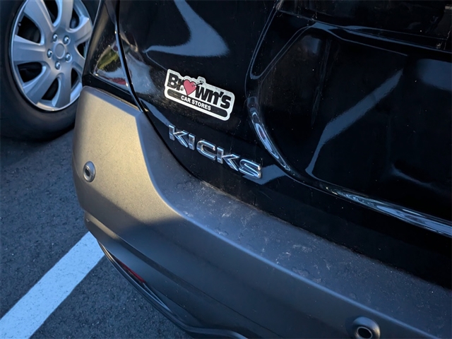 2020 Nissan Kicks S