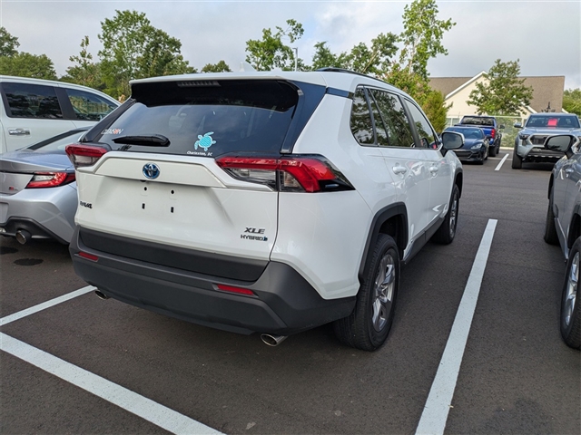 2023 Toyota RAV4 Hybrid XLE