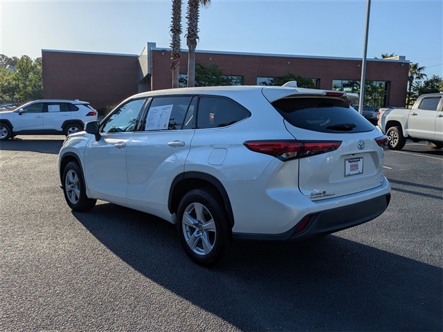 2021 Toyota Highlander LE