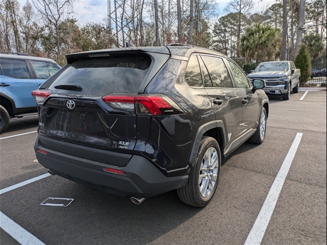 2021 Toyota RAV4 XLE Premium