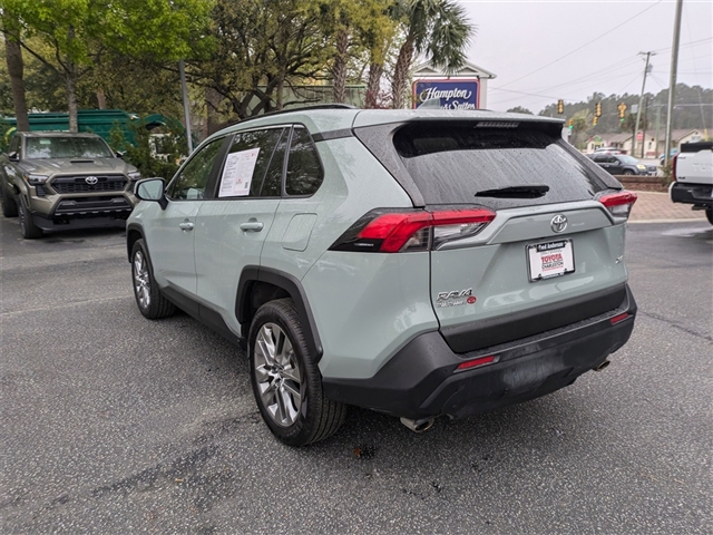 2022 Toyota RAV4 XLE Premium