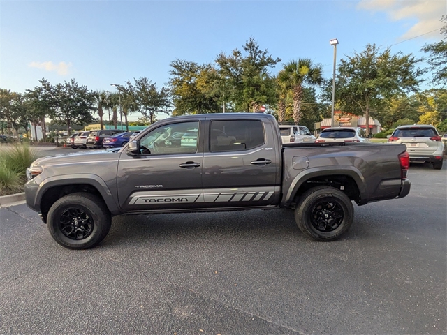 2022 Toyota Tacoma SR5 V6