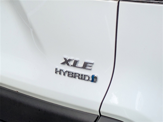 2023 Toyota RAV4 Hybrid XLE