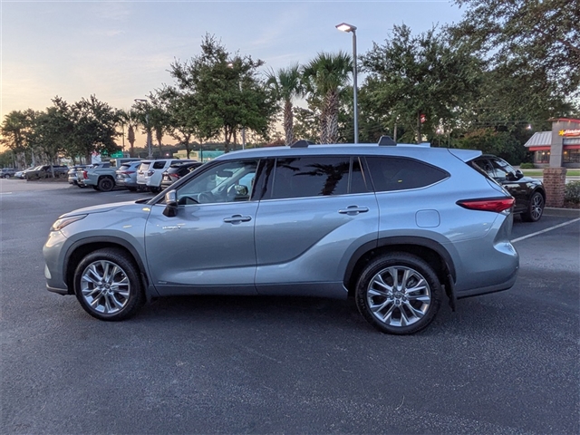 2021 Toyota Highlander Hybrid Limited